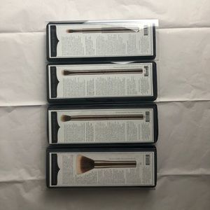 BNIB ✨ lot of 4 Urban Decay Makeup Brushes